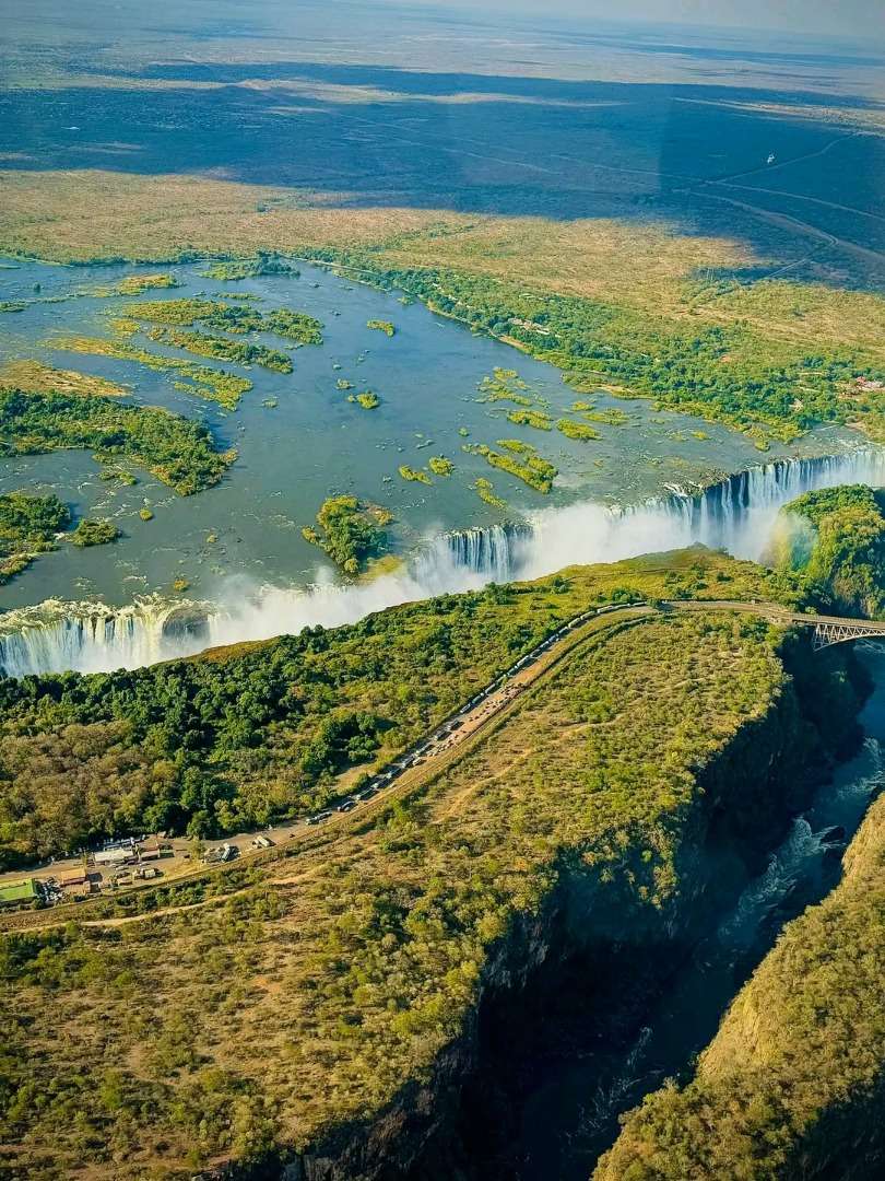 Victoria Falls Linking Buyers & Sellers group picture