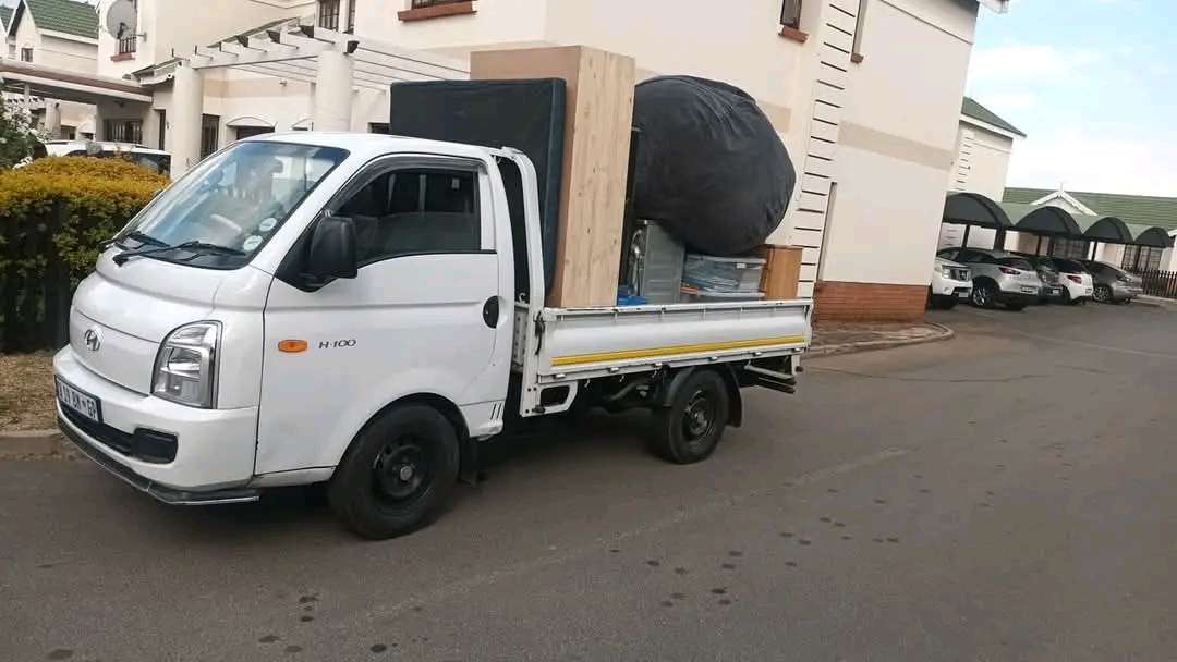 Small Trucks For Hire group picture